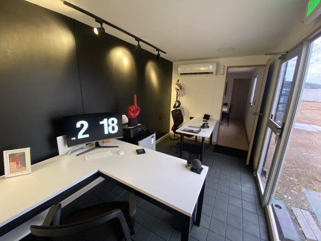 CONTENEDOR 4