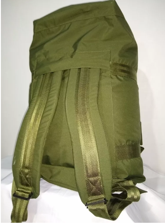 MOCHILA TIPO TULA